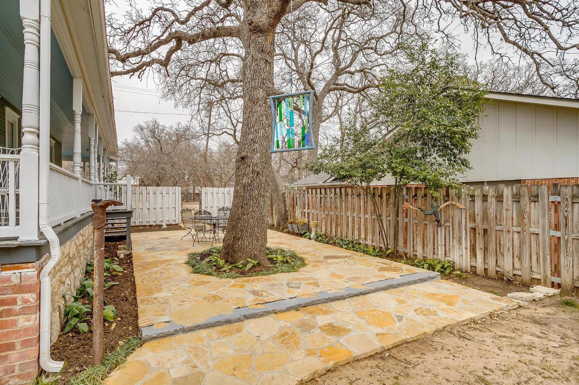 The Gallery House Boutique Hotel Stephenville Exterior foto
